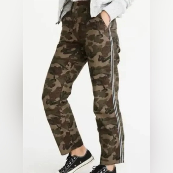 Abercrombie & Fitch Denim - Abercrombie & Fitch Camo Straight Leg Jeans High Rise